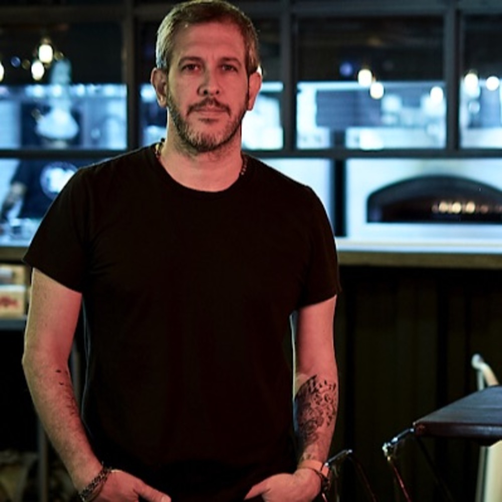 Meet your Posher, Javier